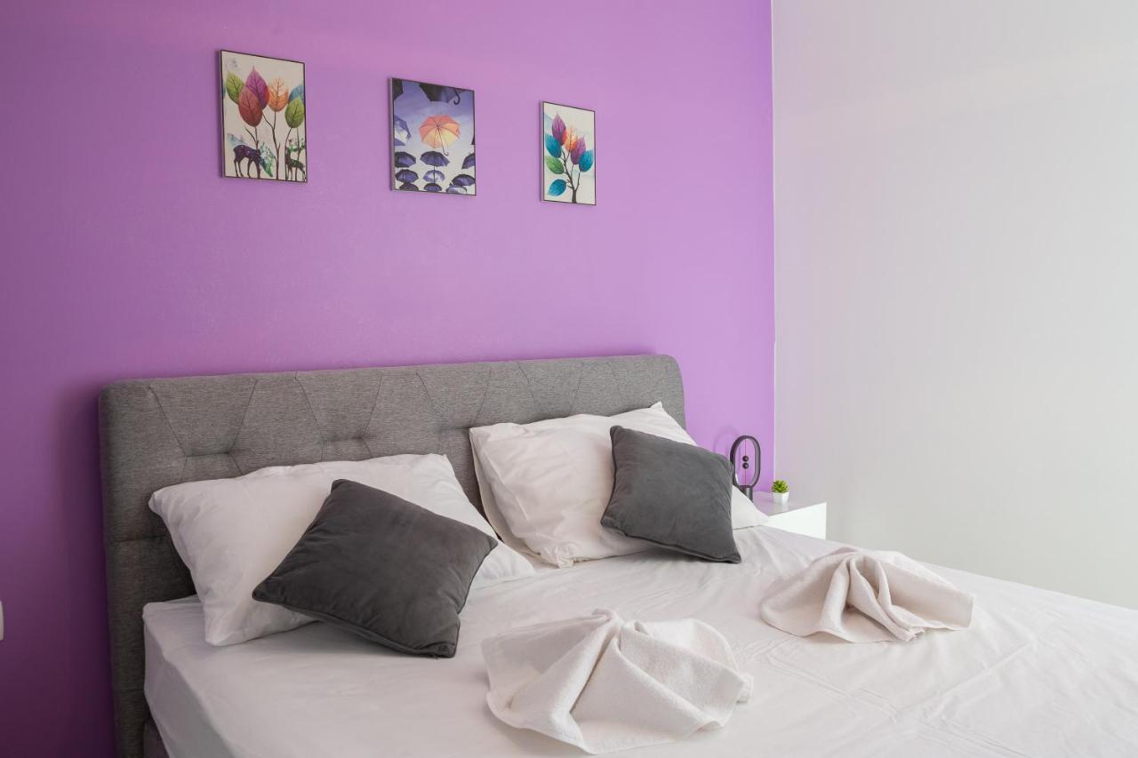 Apartment Alegria In Okrug With Heated Pool, Sea View, Jacuzzi, Wifi Трогир Экстерьер фото